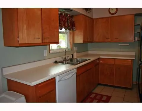 735 Geron Dr, Springfield, OH 45505 photo 4