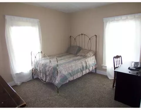 2732 E High, Springfield, OH 45505 photo 6