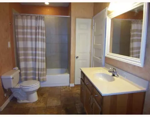2732 E High, Springfield, OH 45505 photo 9