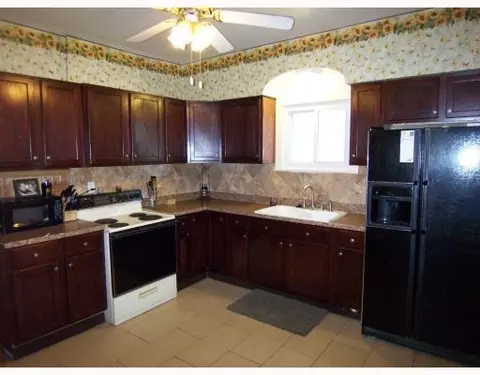2732 E High, Springfield, OH 45505 photo 3