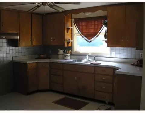 1031 Westmont Cir, Springfield, OH 45503 photo 4