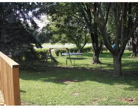 1031 Westmont Cir, Springfield, OH 45503 photo 9