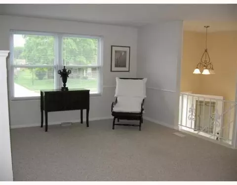 1030 Bahia Dr, Springfield, OH 45503 photo 3