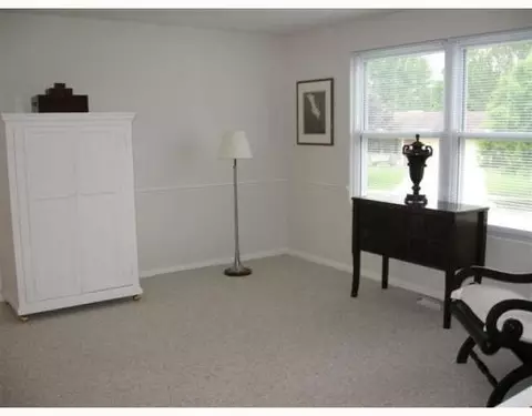 1030 Bahia Dr, Springfield, OH 45503 photo 2