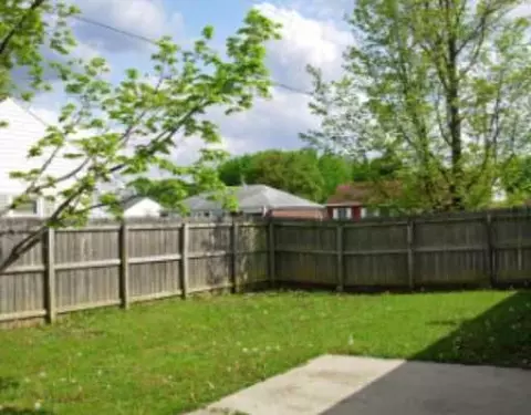 2926 Cavins, Springfield, OH 45503 photo 2