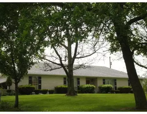 5984 Knollwood Rd, Springfield, OH 45502 photo 2