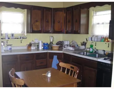 738 Snowhill, Springfield, OH 45504 photo 3
