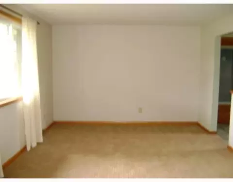 4255 Imperial Dr, Springfield, OH 45503 photo 2