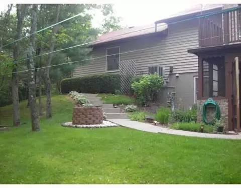 1051 Crystal Ln, Springfield, OH 45502 photo 11