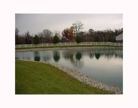 809 Cobblestone #., Troy, OH 45373 photo 2