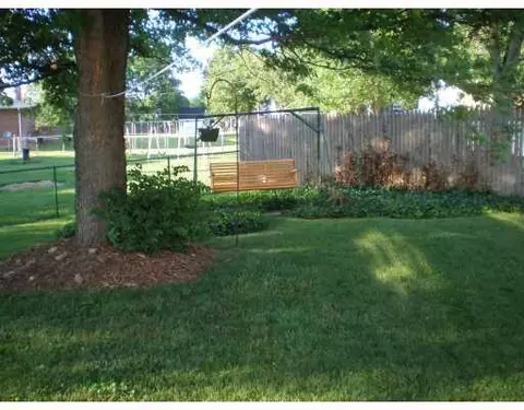1908 Elaina, Springfield, OH 45503 photo 2