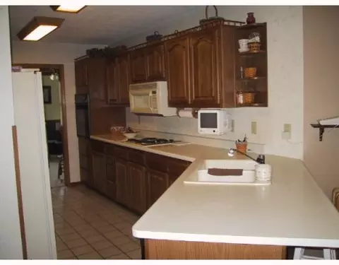 4675 Fox Run Dr, Fairborn, OH 45324 photo 6