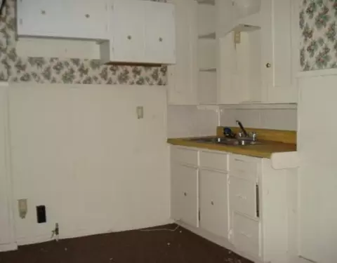 452 Ellsworth Ave, Springfield, OH 45505 photo 3