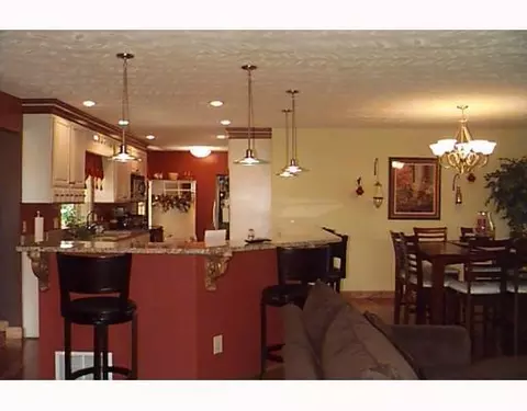6314 Plateau Dr, Springfield, OH 45502 photo 3
