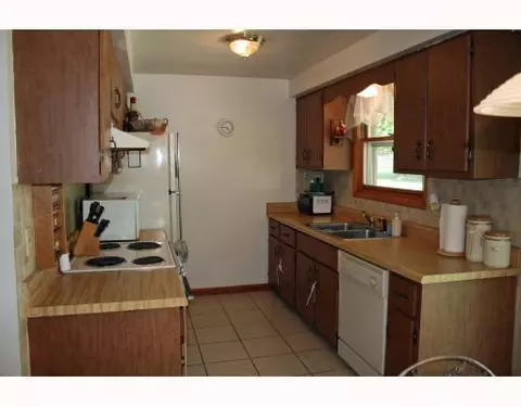 5236 Stoneridge, Springfield, OH 45503 photo 4