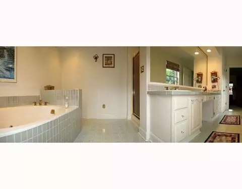 3090 E Possum Rd, Springfield, OH 45502 photo 8