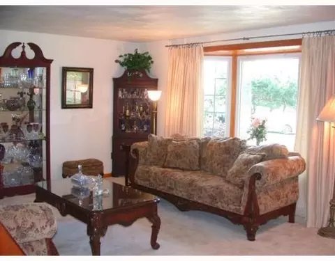 1604 Mcgillivray, Springfield, OH 45503 photo 2