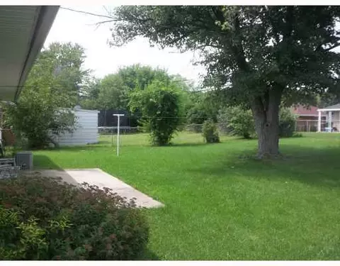 142 Sturgeon St, Springfield, OH 45506 photo 2