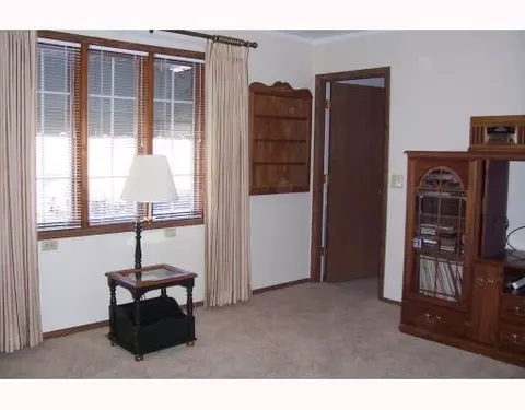 3346 Flowerdale Rd, Springfield, OH 45504 photo 6