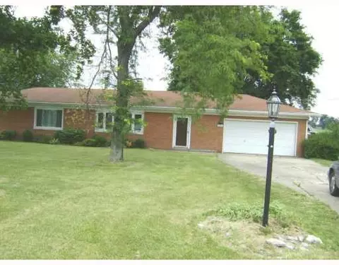 2546 S Burnett Rd, Springfield, OH 45502 photo 1