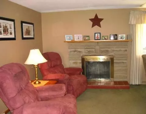 1116 Torrence Dr, Springfield, OH 45503 photo 2
