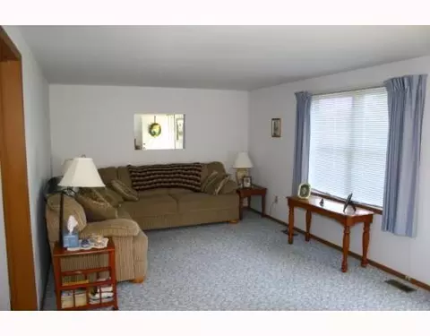 6490 Troy, Springfield, OH 45502 photo 2