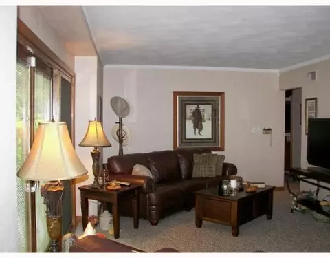 596 E Russell, Sidney, OH 45365 photo 2