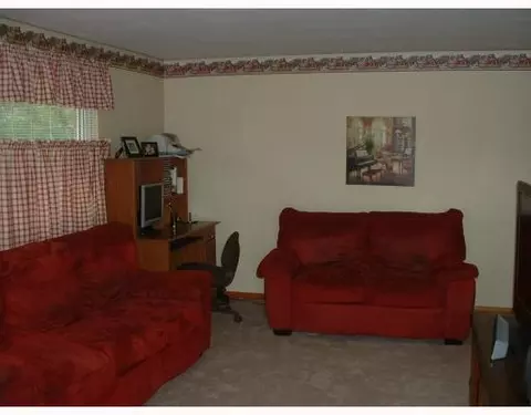 4233 Anoka, Springfield, OH 45503 photo 2
