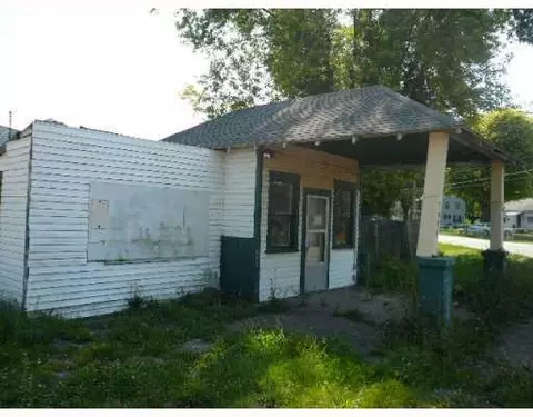 3697 Saint Paris, Springfield, OH 45502 photo 2