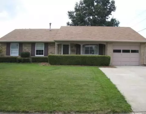 1405 Marinette Dr, Springfield, OH 45503 photo 1