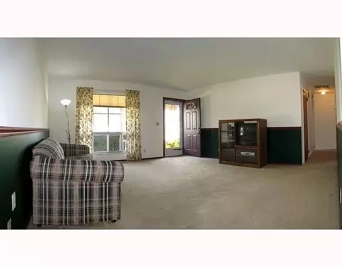 1405 Marinette Dr, Springfield, OH 45503 photo 3