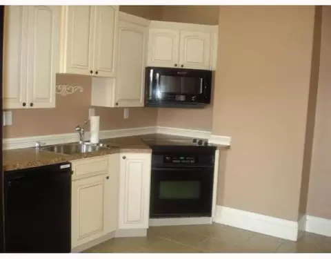 563 E Madison Ave, Springfield, OH 45503 photo 5