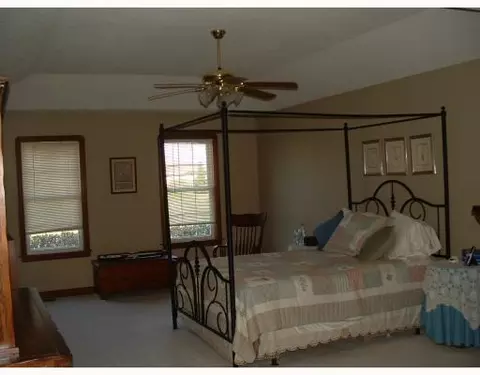 689 Timberview, Springfield, OH 45505 photo 5