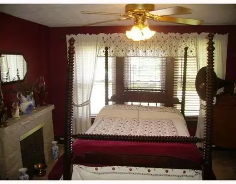 3281 E High St, Springfield, OH 45505 photo 9