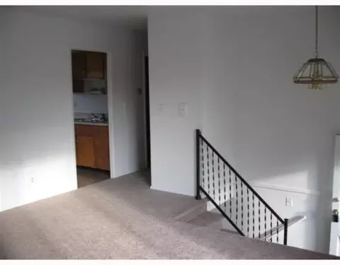 1716 Marinette Dr, Springfield, OH 45503 photo 3