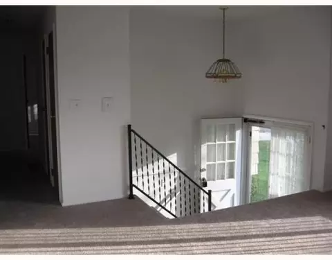 1716 Marinette Dr, Springfield, OH 45503 photo 2