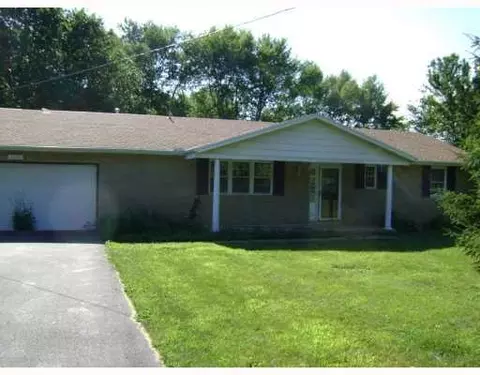 2085 Stowe Dr, Springfield, OH 45505 photo 1