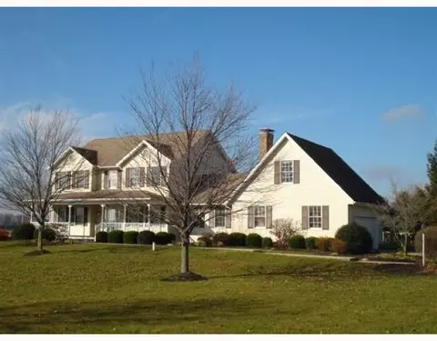 2131 E Possum Rd, Springfield, OH 45502 photo 1