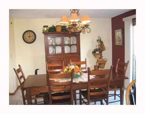 7428 Deer Crk, Springfield, OH 45502 photo 3