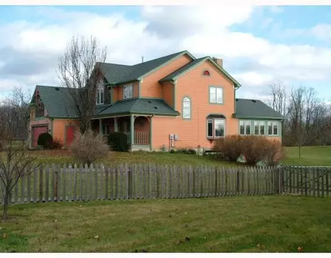 820 W Eva Cr, Springfield, OH 45504 photo 1