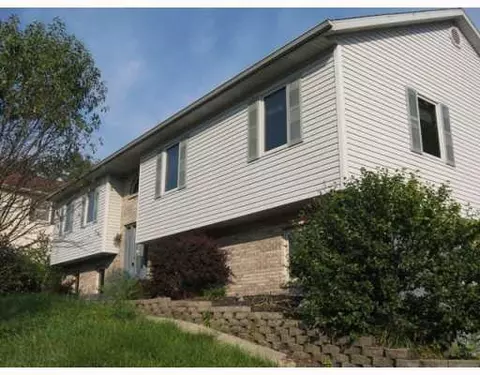 1350 Mapleleaf Ct, Sidney, OH 45365 photo 1