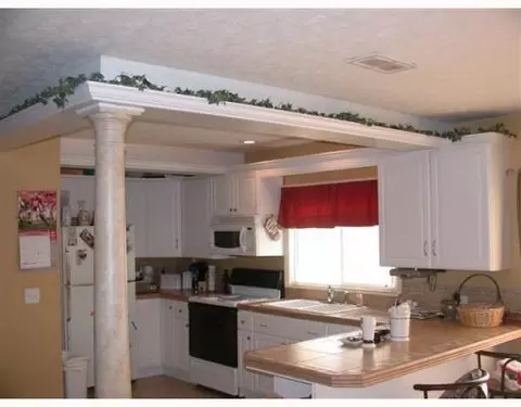 2205 Sunnyland Blvd, Springfield, OH 45506 photo 4