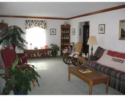 3001 Stonehaven Dr, Springfield, OH 45503 photo 3