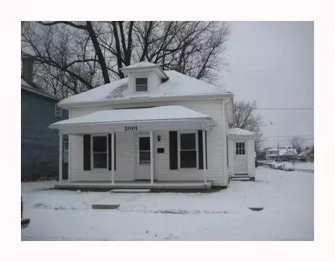 2001 Clifton Ave, Springfield, OH 45505 photo 1