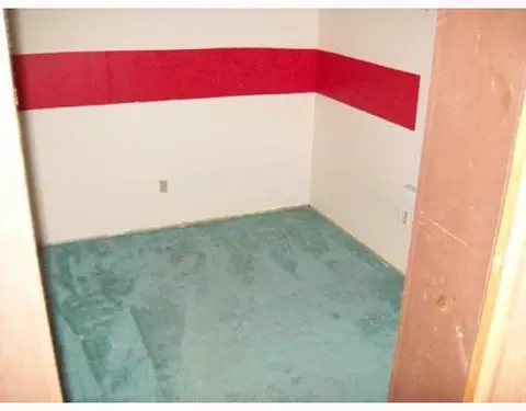 547 W County Line Rd, Springfield, OH 45502 photo 6