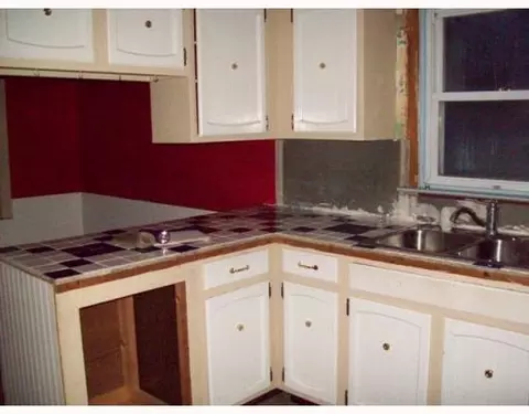 547 W County Line Rd, Springfield, OH 45502 photo 4
