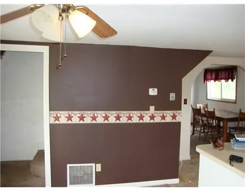 7911 Old Clifton Rd, Springfield, OH 45502 photo 8