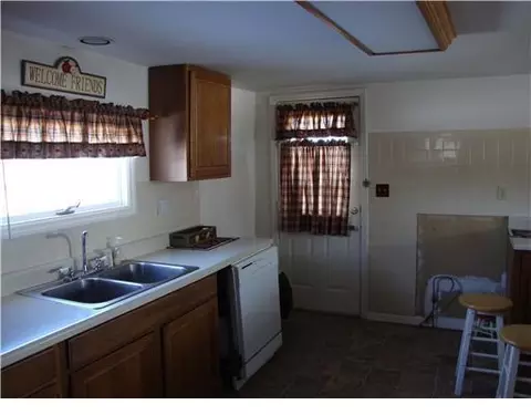 7911 Old Clifton Rd, Springfield, OH 45502 photo 6
