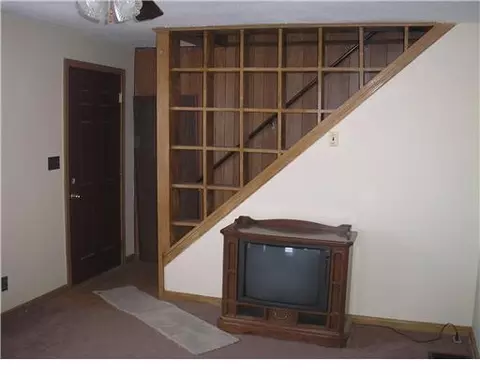 1803 Victory, Springfield, OH 45505 photo 3