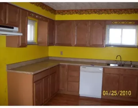 186 Meadow Ln, Springfield, OH 45505 photo 2